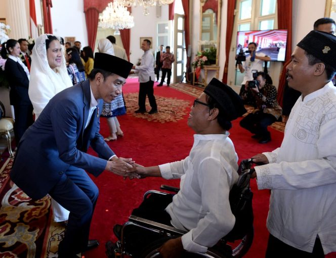 
 Presiden Jokowi Gelar “Open House” Untuk Warga Jakarta di Istana saat Lebaran