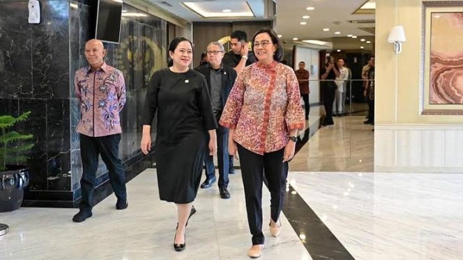 
 Bahas RAPBN 2025 dengan DPR, Sri Mulyani Pastikan Transisi Kebijakan Berjalan Mulus