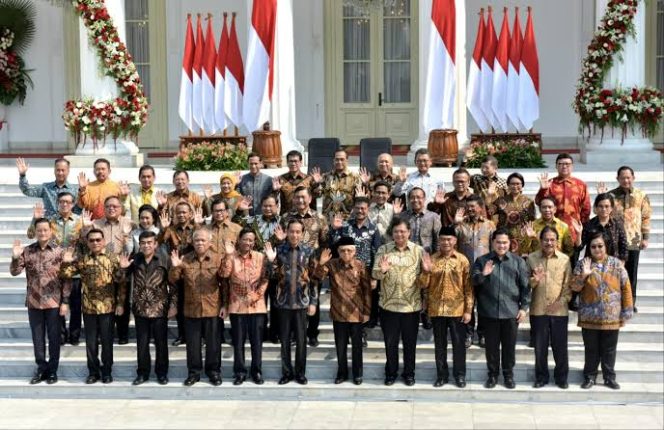 
 Jokowi Terbitkan Perpres, Jamin Kesehatan Pensiunan Menteri Ditanggung APBN