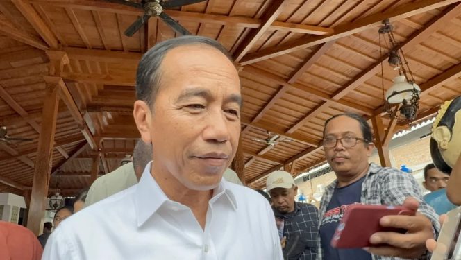 
 Setelah Berpisah dengan PDIP, Jokowi di Persimpangan Politik