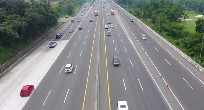 
 Presiden Prabowo Minta Proyek Tol Baru Dihentikan Sementara, Fokus Evaluasi APBN 2025